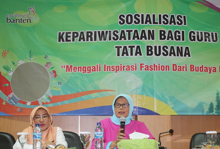 Kembangkan SDM Ekonomi Kreatif, Dispar Banten Undang Guru Tata Busana se-Banten