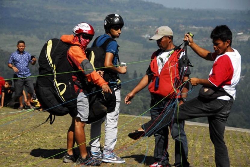 Pulihkan Sektor Pariwisata, Kemenparekraf Fokus pada Wisnus