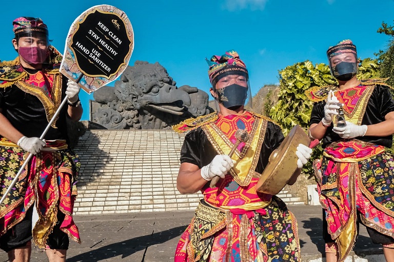 Gerakkan Sektor Pariwisata, Kemenparekraf Bikin Gerakan BISA dan Pakai Masker di Destinasi Wisata