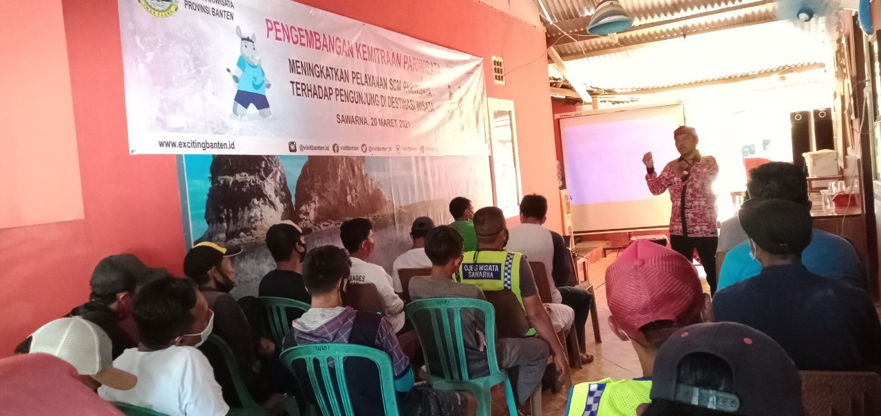 Pelatihan Pelayanan Prima pada Ojeg Wisata di Sawarna, Sebagai Ujung Tombak