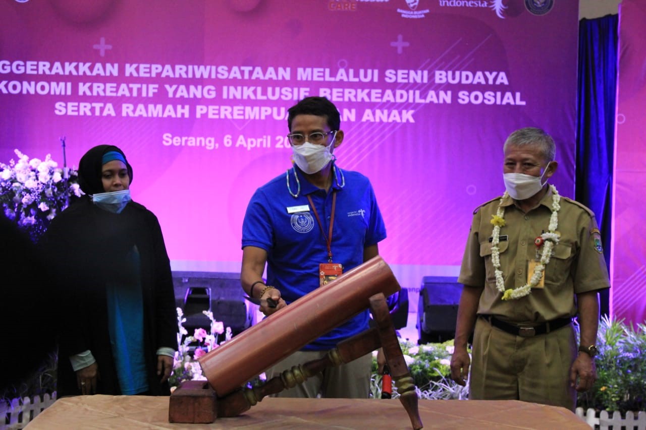 Dialog “Menggerakkan kepariwisataan Melalui Seni Budaya dan Ekonomi Kreatif yang Inklusif, Berkeadilan Sosial Serta Ramah Perempuan dan Anak” bersama Menteri Pariwisata dan Ekonomi Kreatif RI