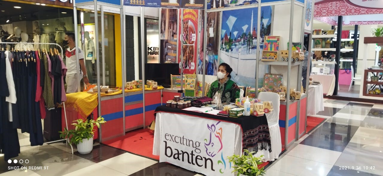 Dinas Pariwisata Provinsi Banten Promosikan Produk Unggulan Daerah di Bandung Indovest 2021 “Indonesia Sehat Ekonomi Maju”